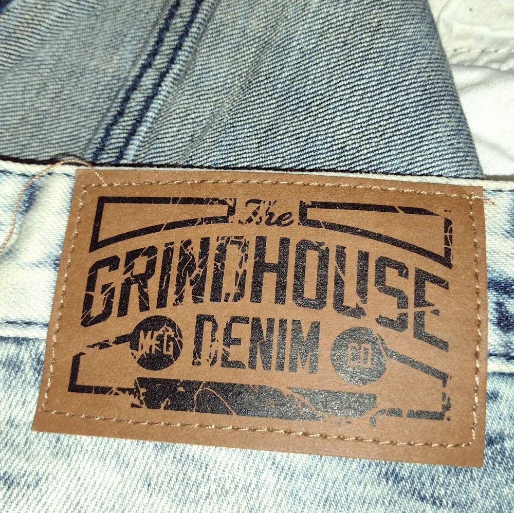 GRINDHOUSE Denim Shorts Mens 34 Acid Wash Distressed Trashed Grunge Street 13.5